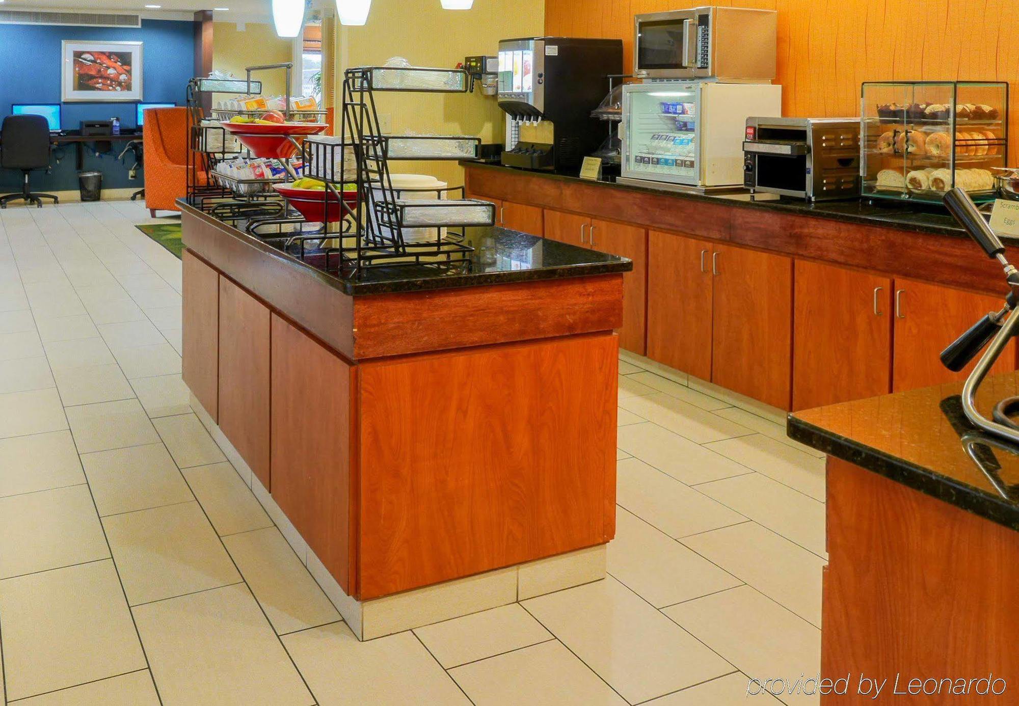Quality Inn Fayetteville Near Fort Bragg Eksteriør bilde