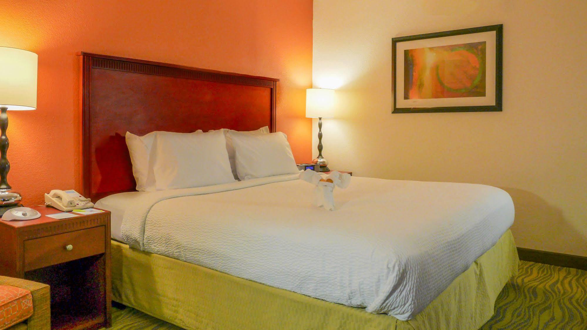Quality Inn Fayetteville Near Fort Bragg Eksteriør bilde